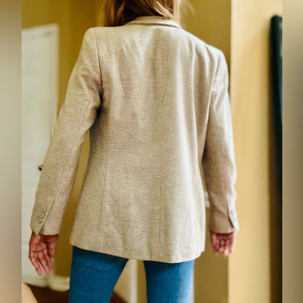 Armani Collezioni Women’s Cashmere Blazer - Picture 3 of 9